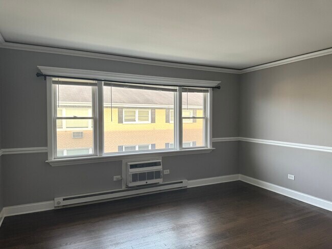 Foto del edificio - 5041 N East River Rd