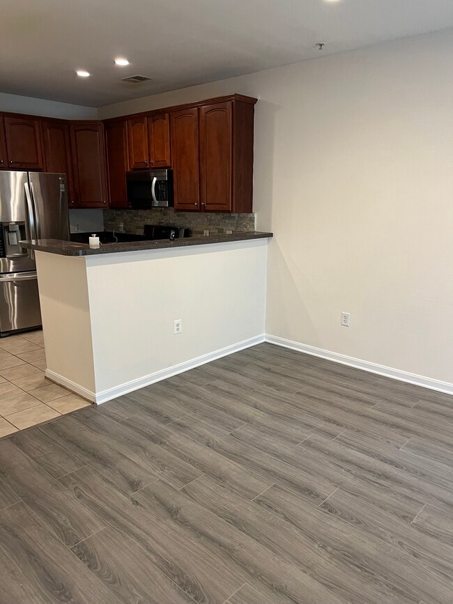 Building Photo - 15620 Everglade Ln