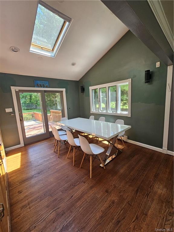 Foto del edificio - 166 Summit Park Rd