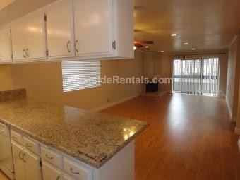 Habitación del frente - 3988 Beethoven St