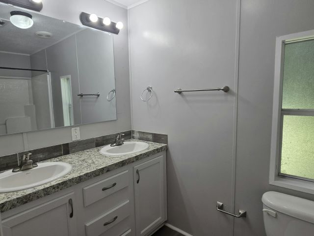 Foto del edificio - 217 Magnolia Ln