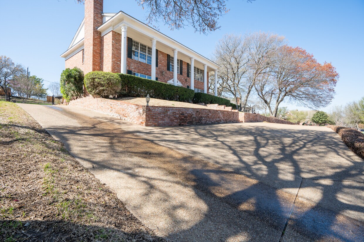 804 Forest Oaks Cir, Waco, TX 76712 House Rental in Waco, TX