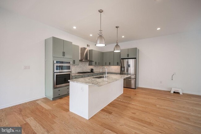 Building Photo - 444 Fairmount Ave