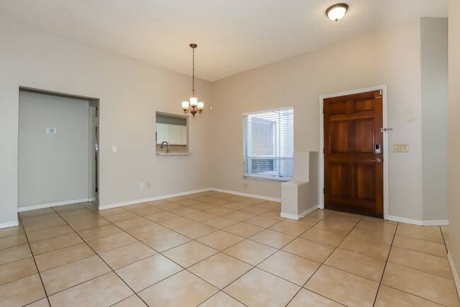 Building Photo - 1820 Erin Brooke Dr
