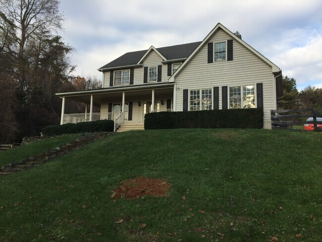 Building Photo - 8182 Ashton Way