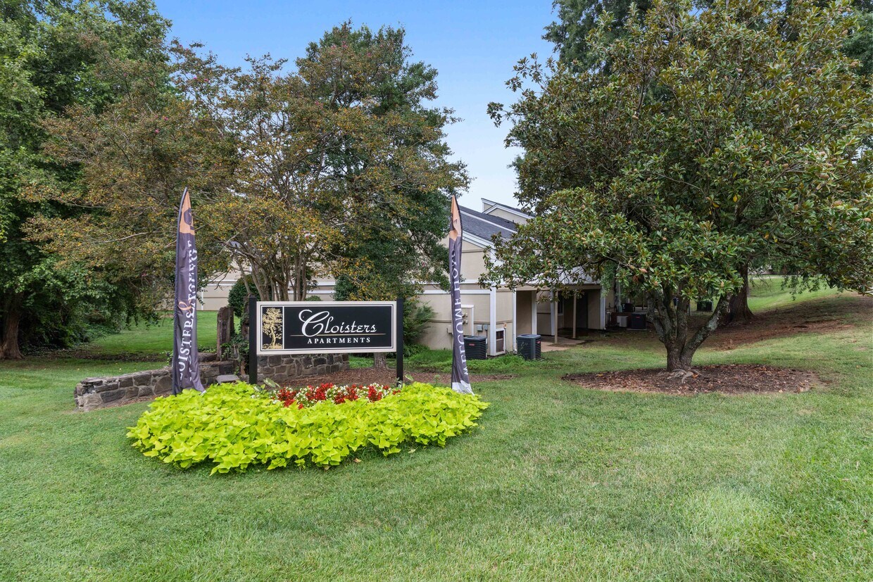 Cloisters and Foxfire Apartments Apartments in High Point, NC