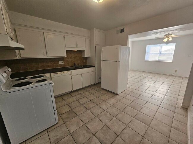 Foto del edificio - 2631 SW H Ave