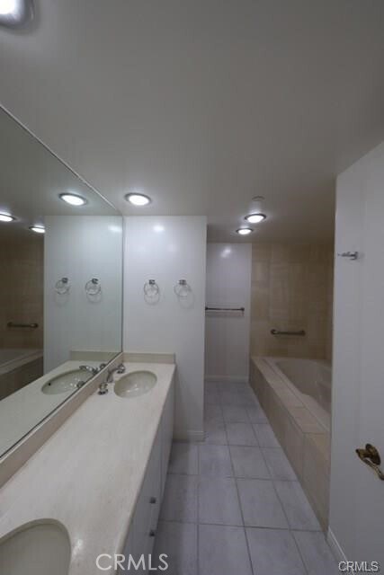 Foto del edificio - 850 E Ocean Blvd
