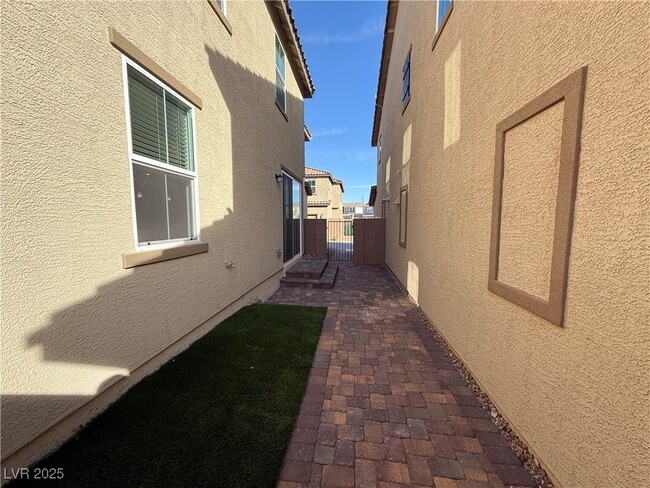 Building Photo - 3609 Canico Ln