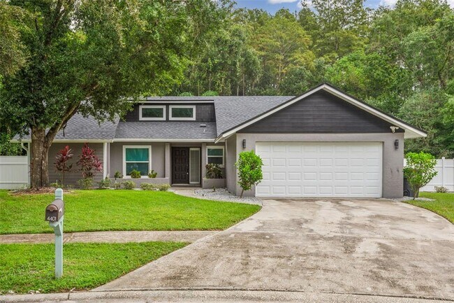 Foto del edificio - 4401 Summer Oak Dr