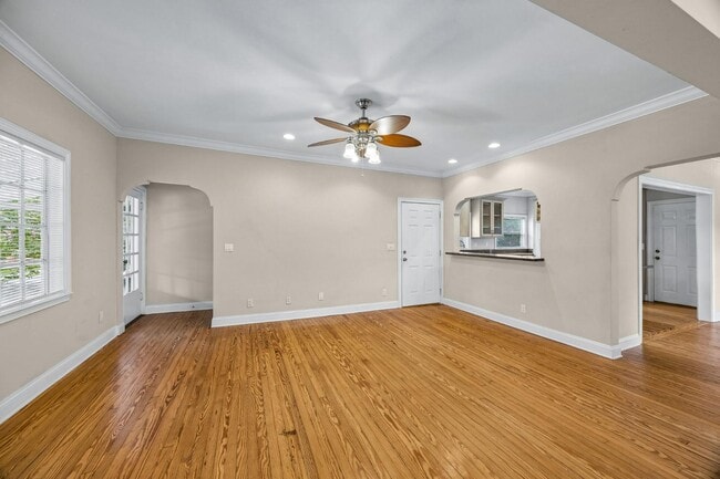 Building Photo - 3643 Herschel St