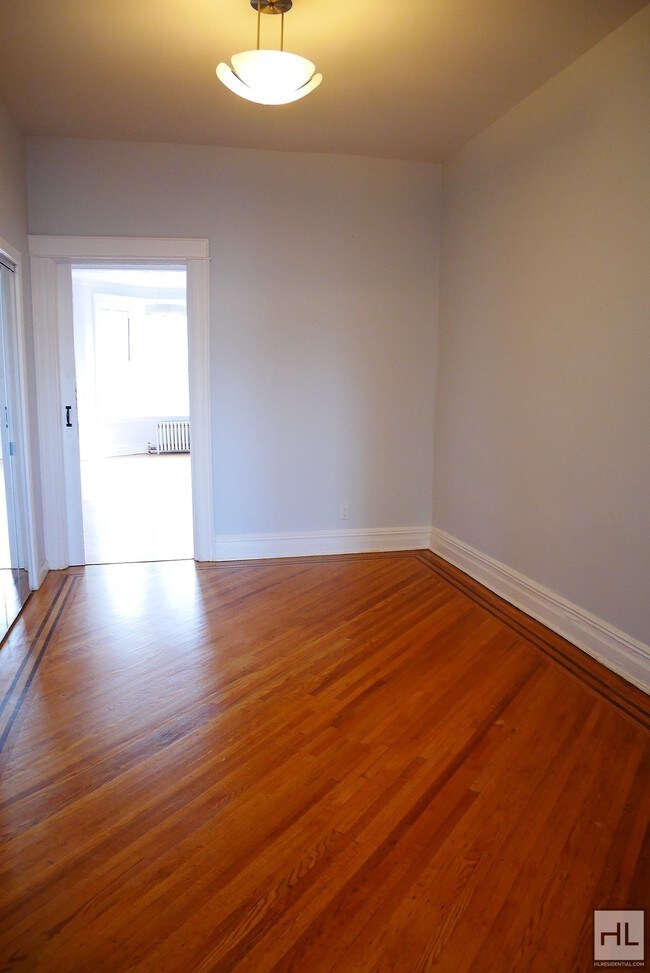 Foto del edificio - 68 ROAD