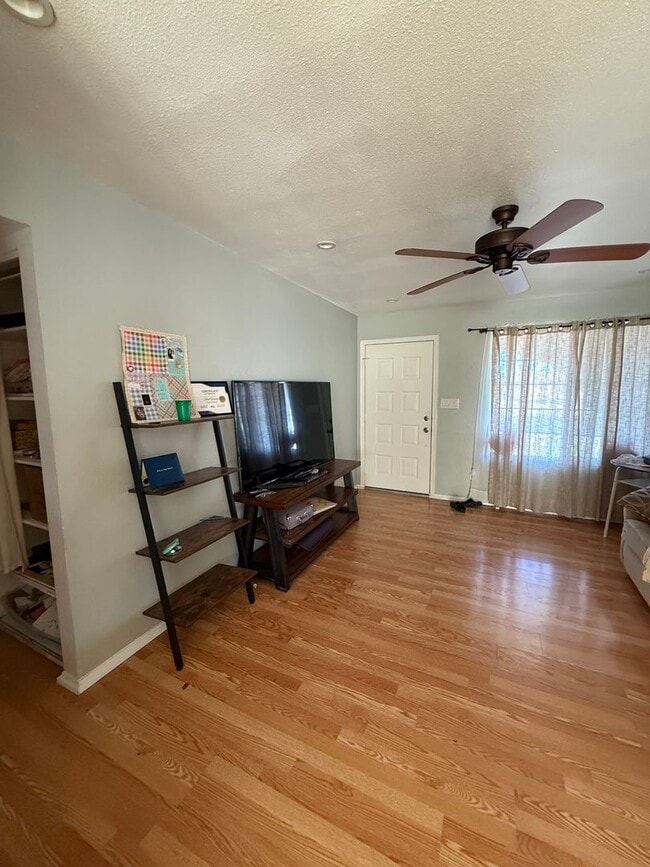 Foto del edificio - Knoell Mesa for rent!