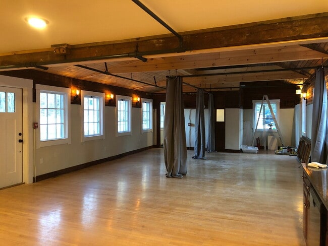 Building Photo - 13 Tavern Wy