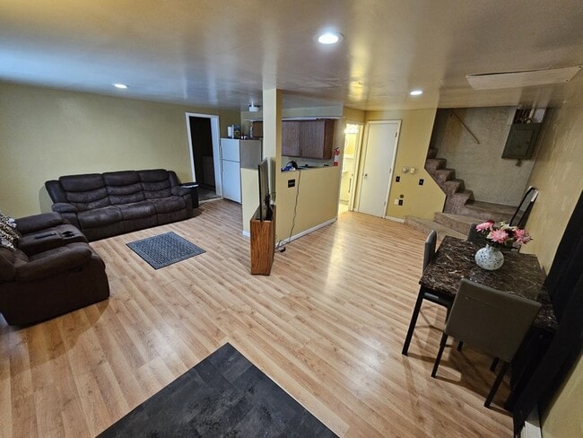 Building Photo - 1268 Ramona St SE