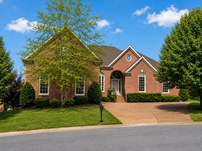 Building Photo - 1013 Langley Ct