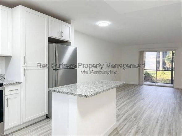 Foto del edificio - 11931 Palm Bay Court