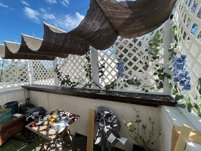 penthouse patio - 5420 Sylmar Ave