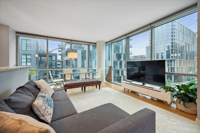Foto del edificio - 125 S Green St