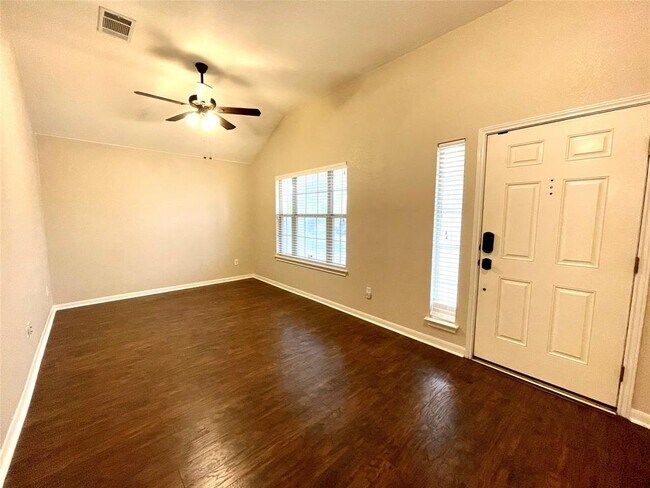 Foto del edificio - 228 Chandler Crossing Trail