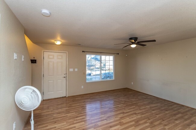 Building Photo - Comfort, Convenience & Style in 80923!!!