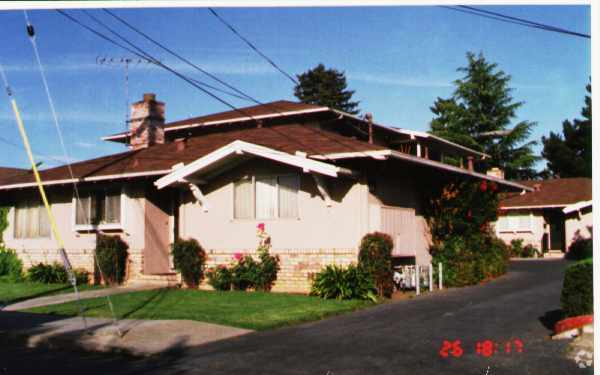 Foto del edificio - 967-973 Alice Ln
