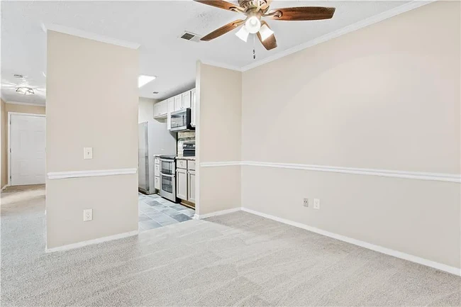 Breakfast area - 101 Warm Springs Cir