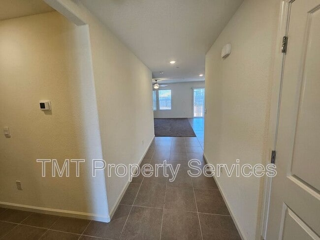 Building Photo - 12085 Edgewood St