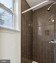 Building Photo - 1402 N Newkirk St