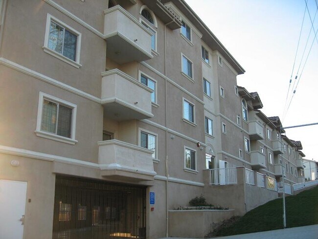 Foto del edificio - 3401 Manning Ave