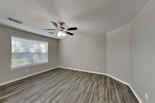 Building Photo - 3135 Rainpark Ln