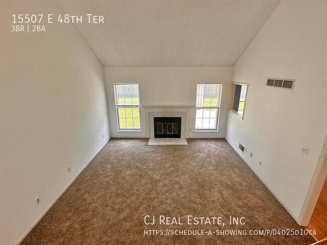 Foto del edificio - 15507 E 48th Terrace