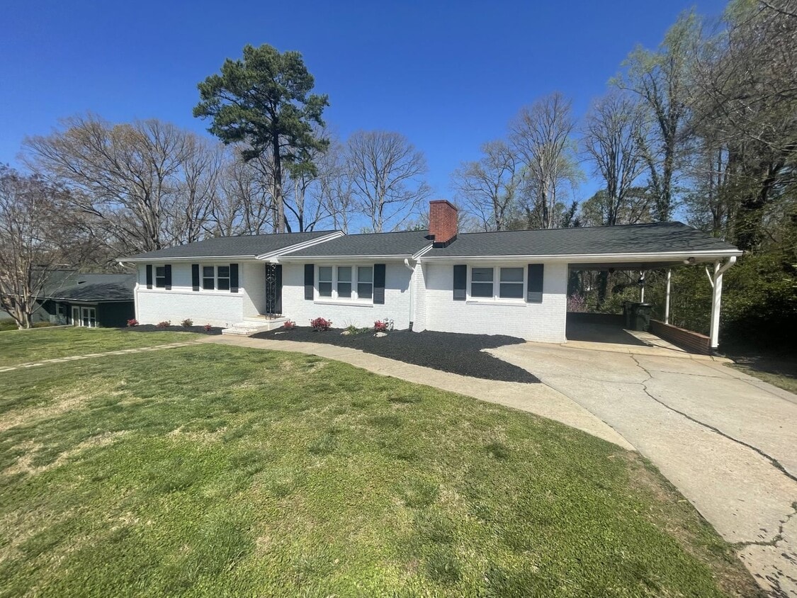Primary Photo - 3 Bd 2 Ba Detached
