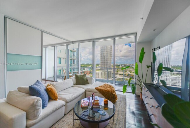 Foto del edificio - 92 SW 3rd St