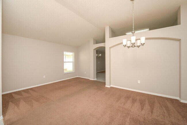 Building Photo - 30801 Tremont Dr