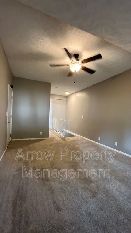 Building Photo - 5717 Hartley St