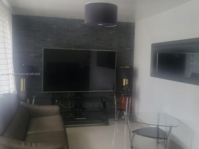 Foto del edificio - 13611 SW 73rd St
