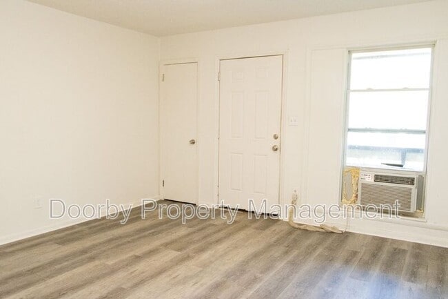 Building Photo - 1220 Wheeler Ave