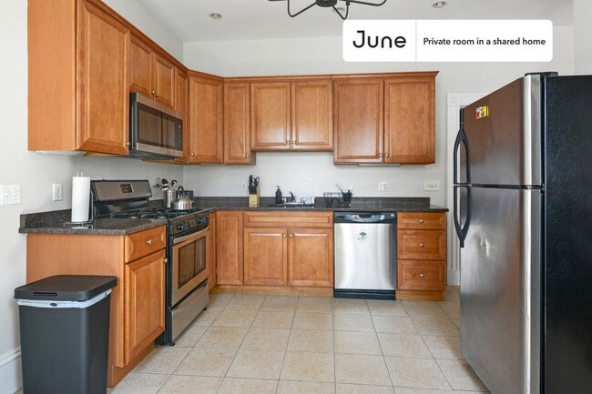 Building Photo - Room in Shared 4 bed/2 bath home