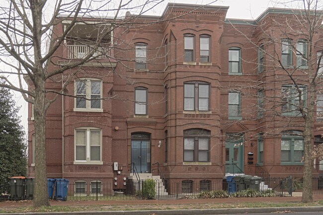 Building Photo - 1202 P St NW