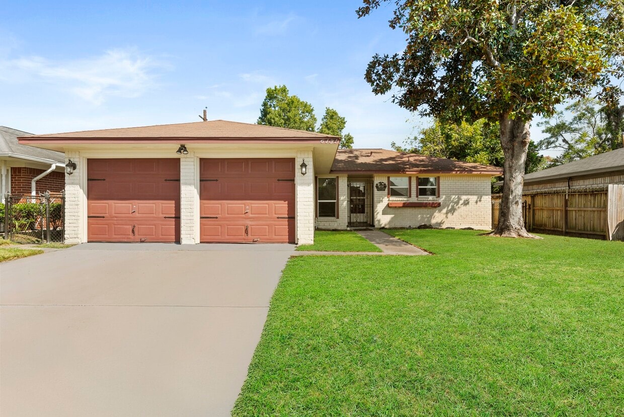 Foto principal - 6131 Rietta St