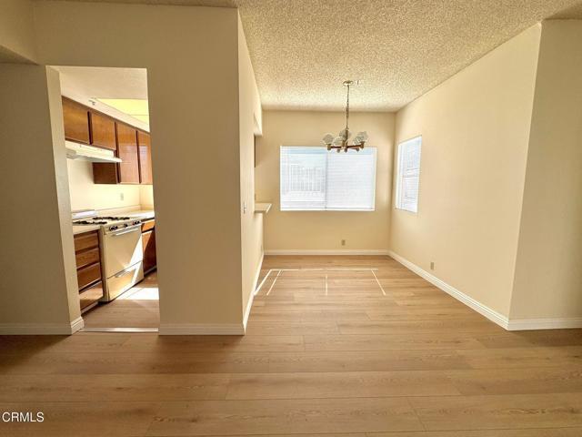 Foto del edificio - 336 N Chapel Ave