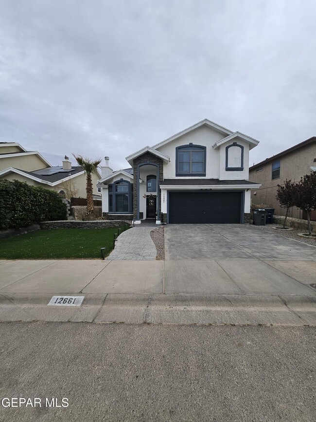 Building Photo - 12661 Paseo Rosannie Ave