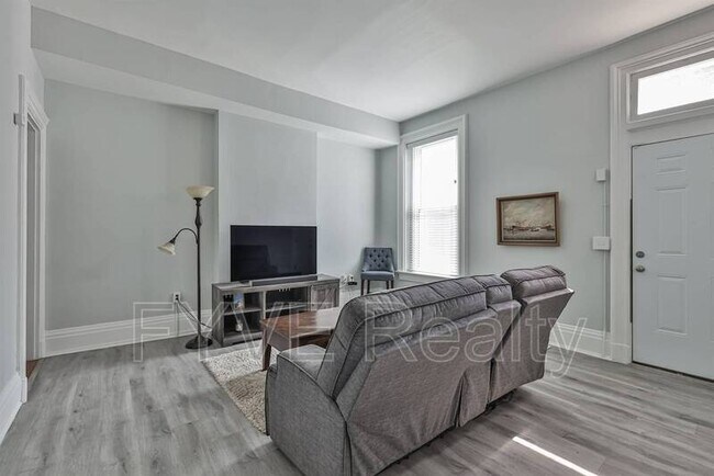 Foto del edificio - 2281 Loth St