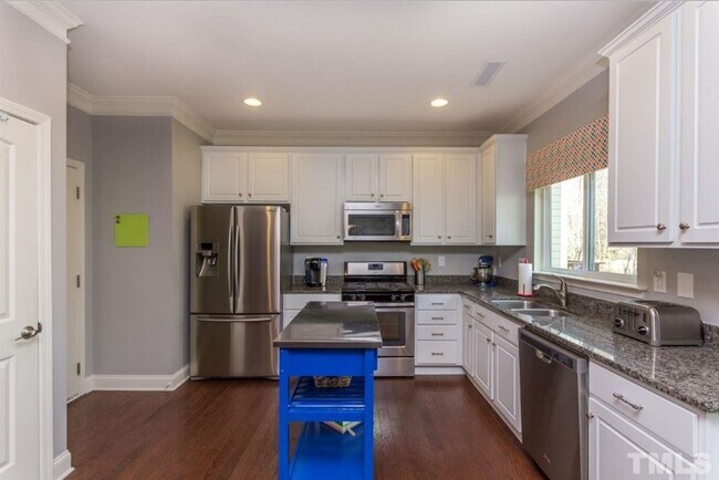 Foto del edificio - Elegant 3BD, 2BA Raleigh Home Near Shoppin...
