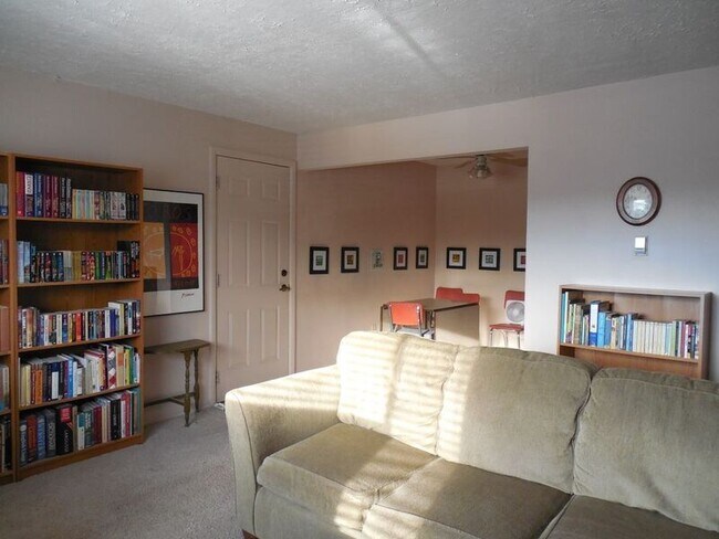 Foto del edificio - 1021 Rhode Island St