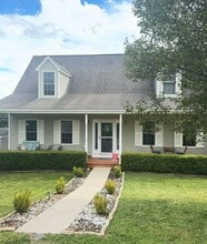 Building Photo - 23 Southfork Ln