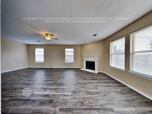 Foto del edificio - 7403 Rochester Ln