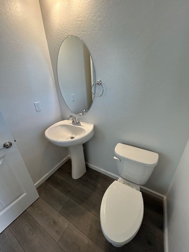 Building Photo - Brand New Home
