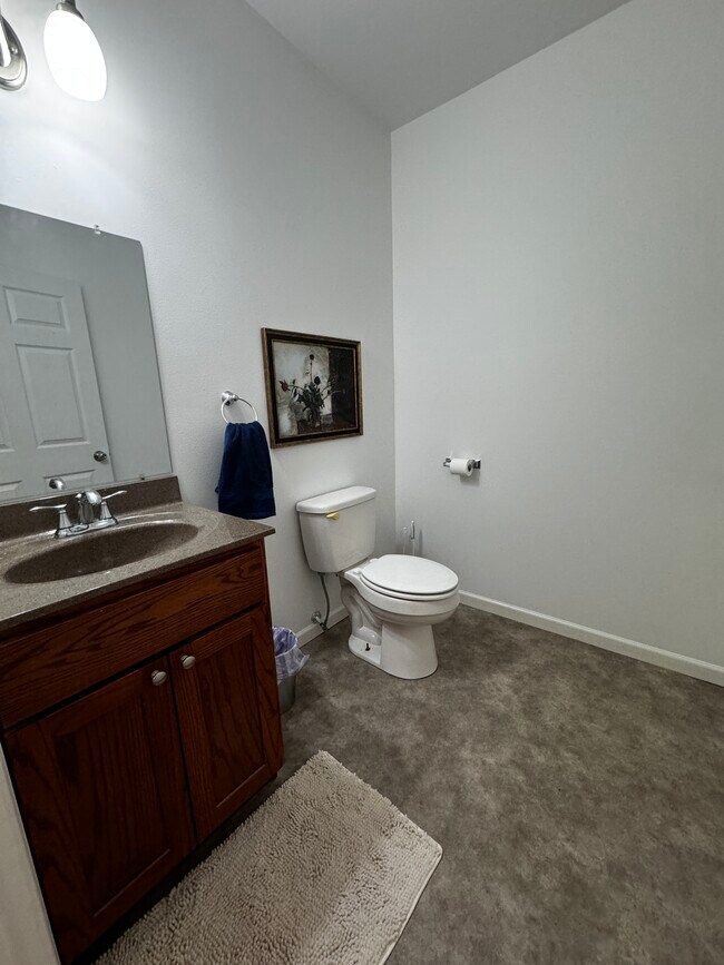 Foto del edificio - 920 Center Pl